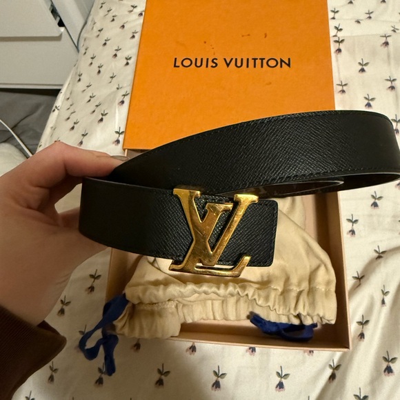 Reversible Louis Vuitton Belt - Picture 1 of 3